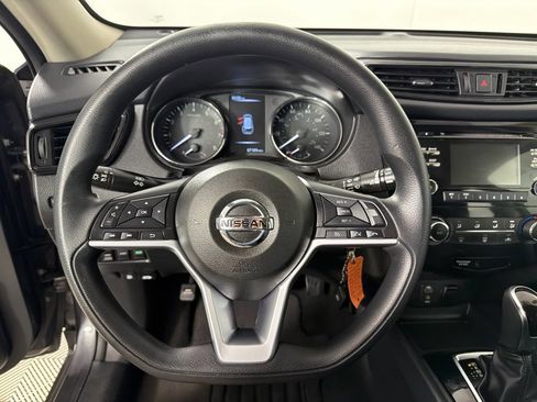 Used 2017 Nissan Rogue S image 14