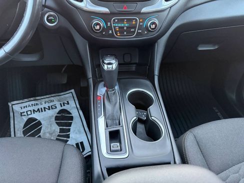 Used 2018 Chevrolet Equinox LT FWD image 27