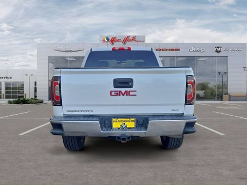 Used 2017 GMC Sierra 1500 SLT w/ Texas SLT Premium Package RWD image 4