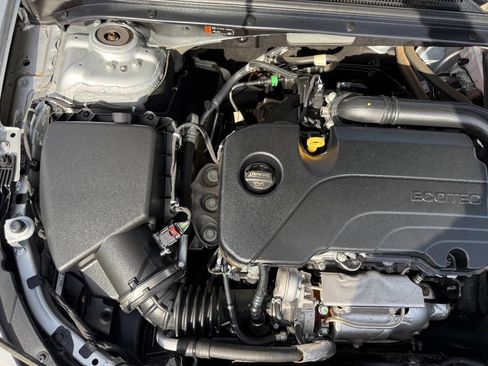 Used 2019 Chevrolet Malibu LS image 10