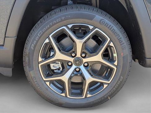 New 2026 Jeep Compass Limited image 10