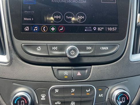 Used 2022 Chevrolet Malibu LT FWD image 33