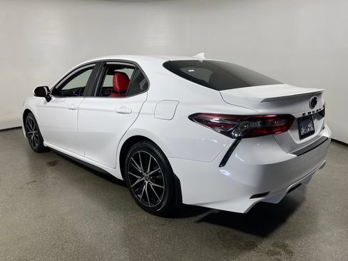 Used 2024 Toyota Camry SE w/ Blackout Package (TMS) FWD image 5