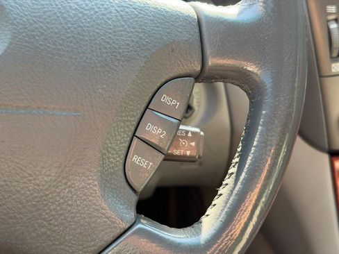 Used 2006 Lexus LS 430 RWD image 18