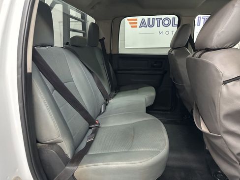 Used 2014 RAM 3500 Tradesman w/ Chrome Appearance Group image 29