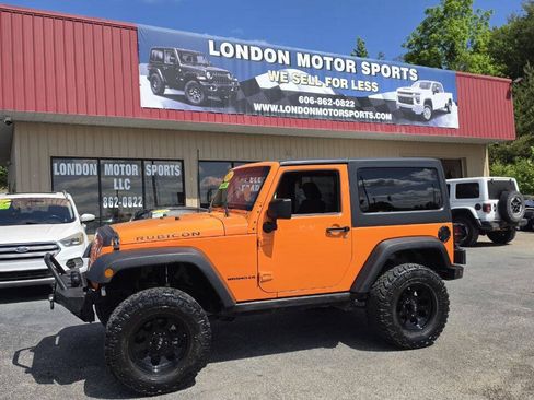 Used 2012 Jeep Wrangler Rubicon w/ PWR Convenience Group AWD/4WD image 1