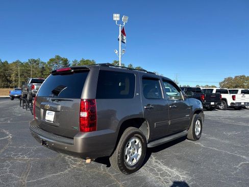 Used 2011 Chevrolet Tahoe LT w/ Luxury Package image 4