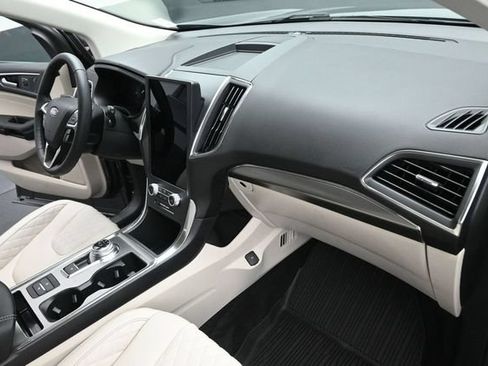 Certified 2024 Ford Edge Titanium AWD/4WD image 28