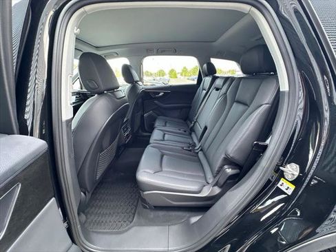 Used 2023 Audi Q7 2.0T Premium Plus w/ Premium Plus Package AWD/4WD image 8