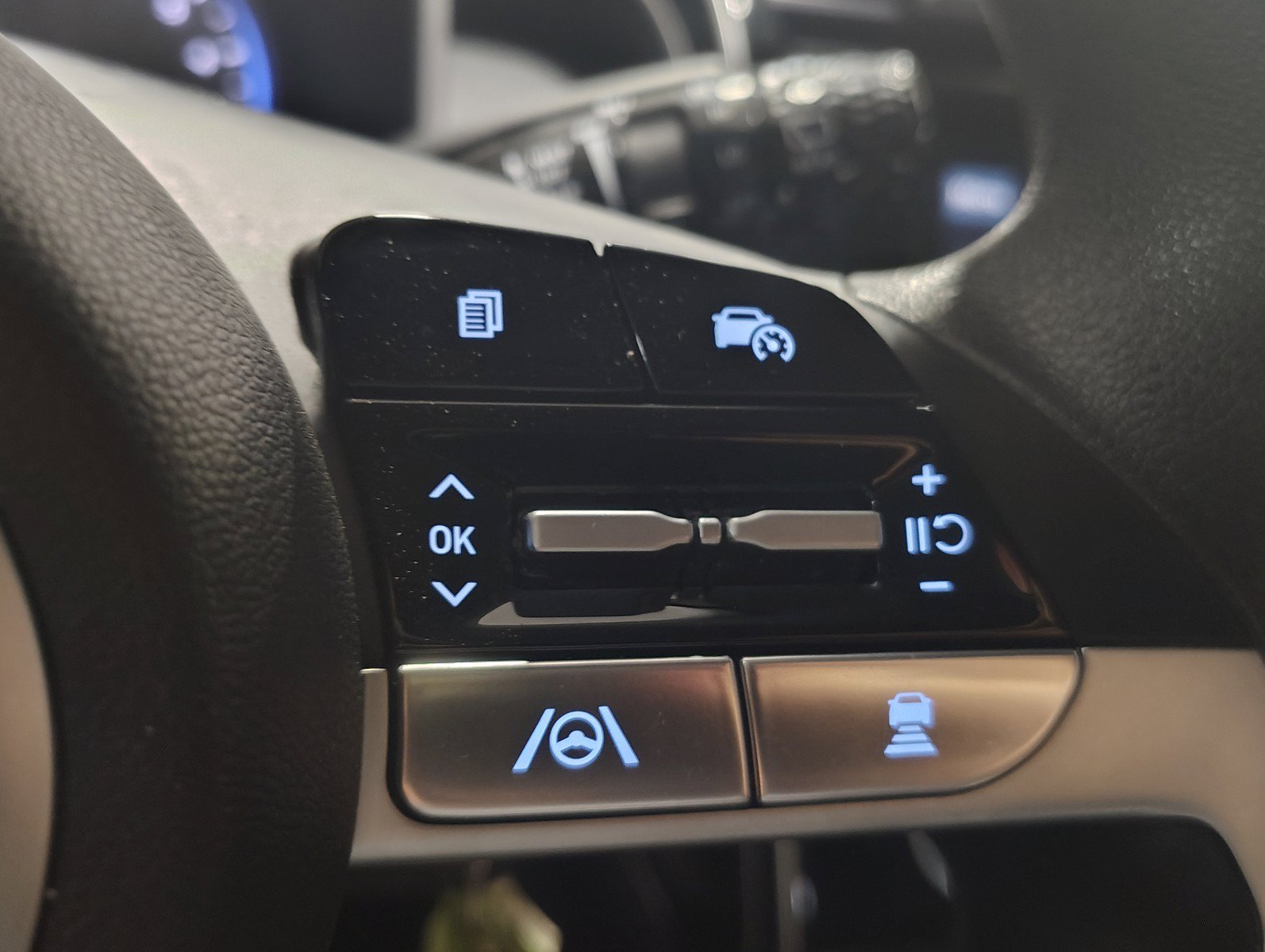 Certified 2024 Hyundai Tucson SE FWD image 9