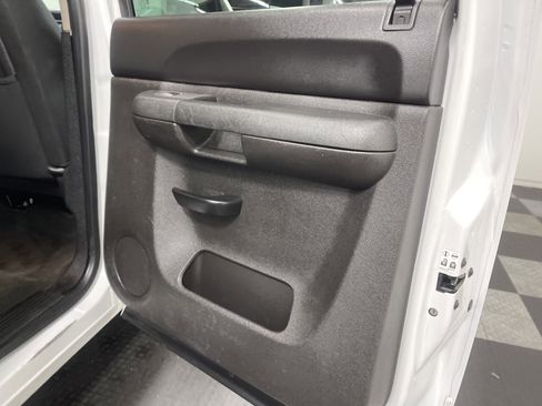 Used 2012 Chevrolet Silverado 2500 LT w/ Convenience Package AWD/4WD image 18