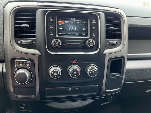 Used 2017 RAM 1500 Express RWD image 17