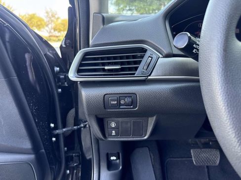 Used 2018 Honda Accord LX image 21