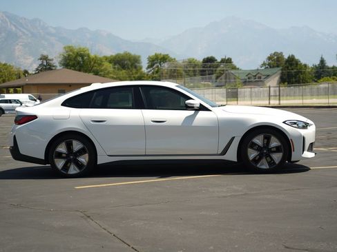 Used 2023 BMW i4 eDrive35 w/ Premium Package RWD image 7