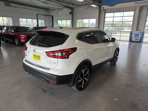 Used 2022 Nissan Rogue Sport SL AWD/4WD image 5