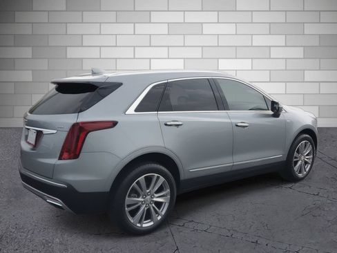 Certified 2024 Cadillac XT5 Premium Luxury w/ Technology Package AWD/4WD image 6