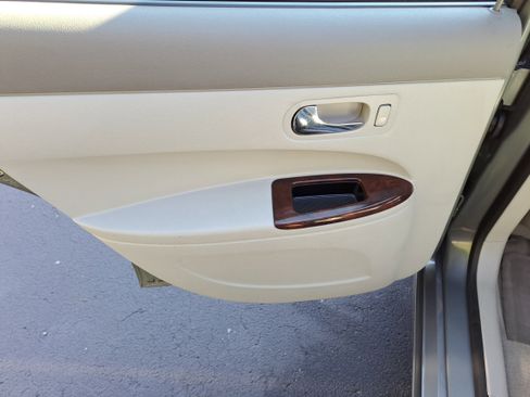 Used 2008 Buick LaCrosse CXL image 9