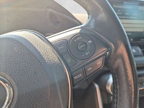 Used 2019 Toyota RAV4 XSE AWD/4WD image 15