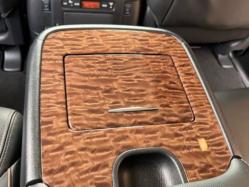 Used 2020 Nissan Armada Platinum w/ Captain's Chairs Package image 15