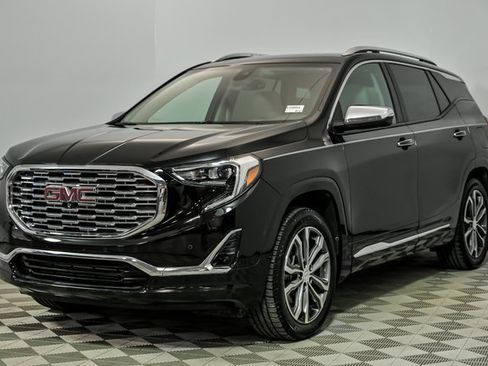 Used 2019 GMC Terrain Denali w/ Advanced Safety Package image 4