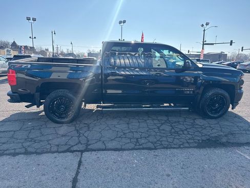 Used 2018 Chevrolet Silverado 1500 LT w/ All Star Edition image 5