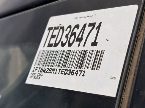 New 2026 Ford F250 Lariat w/ Black Appearance Package AWD/4WD image 25