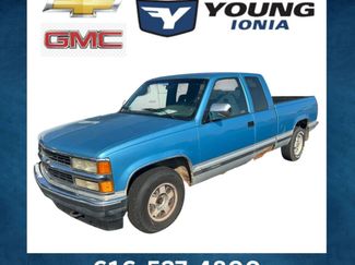 Used 1994 Chevrolet Silverado 1500 2WD Extended Cab image 1