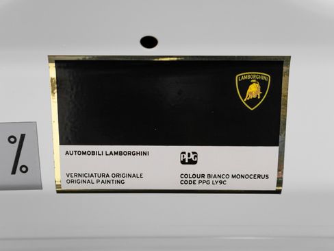Used 2019 Lamborghini Huracan LP 580-2 RWD image 32