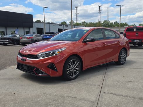 Certified 2023 Kia Forte GT-Line w/ GT-Line Technology Package FWD image 4