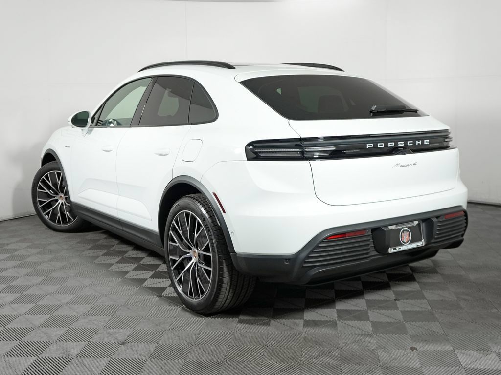 Certified 2026 Porsche Macan 4 Electric AWD/4WD image 3