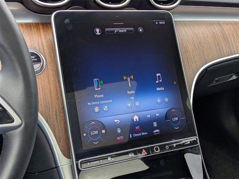 Used 2024 Mercedes-Benz C 300 4MATIC Sedan image 28