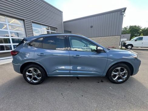 Used 2024 Ford Escape ST-Line w/ Tech Pack #1 AWD/4WD image 4
