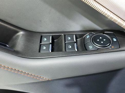 Used 2025 Ford Explorer Active RWD image 21
