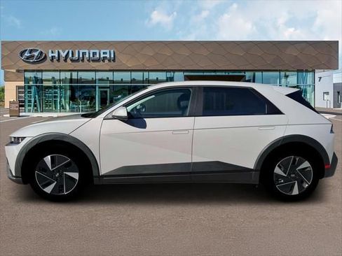 New 2026 Hyundai Ioniq 5 SEL AWD/4WD image 3