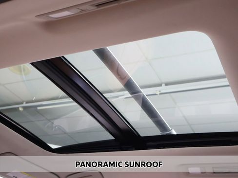 Used 2023 INFINITI QX60 Sensory w/ Cargo Package image 4