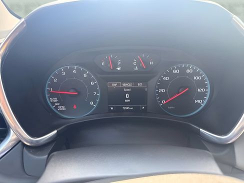 Used 2020 Chevrolet Equinox LS FWD image 19