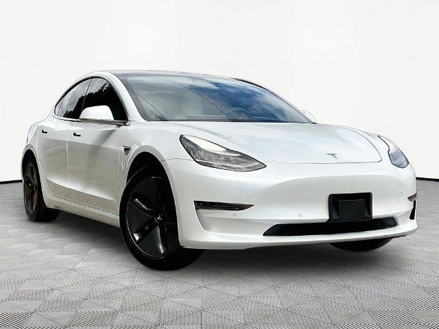 Used 2020 Tesla Model 3 Standard Range Plus RWD image 3