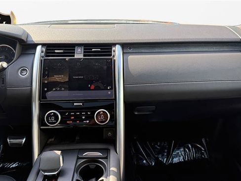 Used 2023 Land Rover Discovery S R-Dynamic AWD/4WD image 15