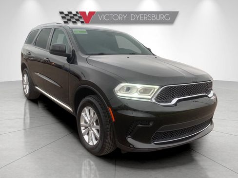 Used 2024 Dodge Durango SXT image 2