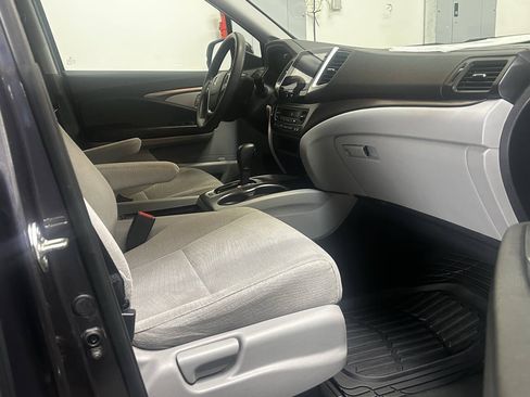 Used 2016 Honda Pilot EX image 6