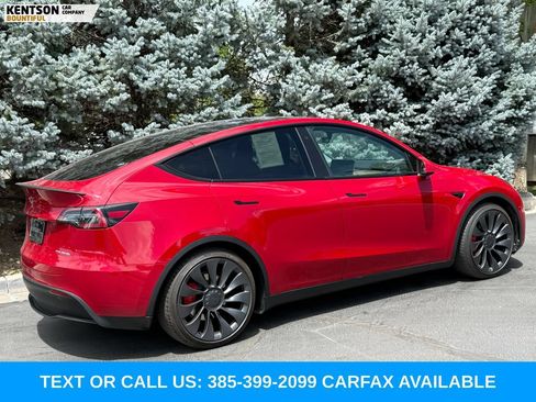 Used 2023 Tesla Model Y Performance AWD/4WD image 9