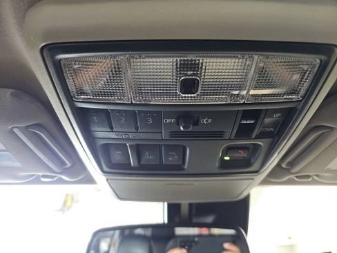 Used 2020 Toyota 4Runner SR5 Premium w/ Moonroof Package AWD/4WD image 26
