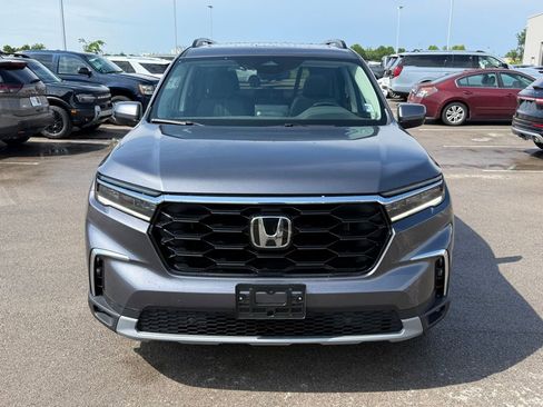 Used 2025 Honda Pilot Touring image 24