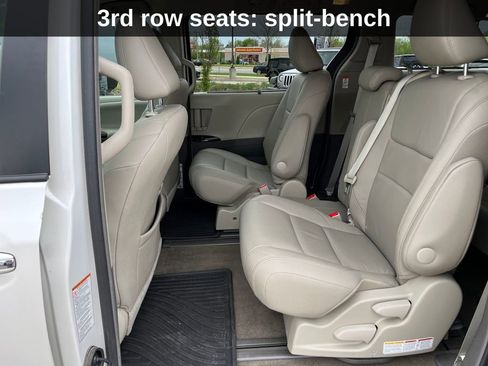 Used 2016 Toyota Sienna XLE FWD image 19