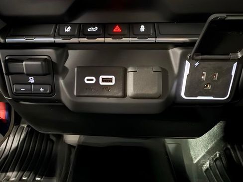 Used 2024 GMC Sierra 2500 Pro w/ Convenience Package image 19