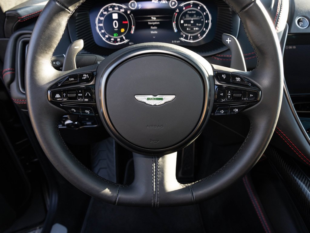 Used 2021 Aston Martin DBX AWD/4WD image 29