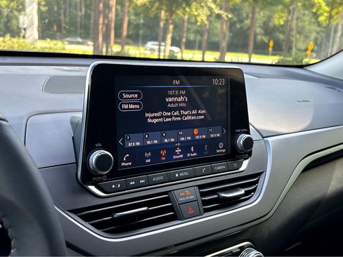 Used 2024 Nissan Altima 2.5 SR image 8