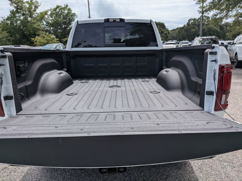 Used 2026 RAM 2500 Limited AWD/4WD image 35