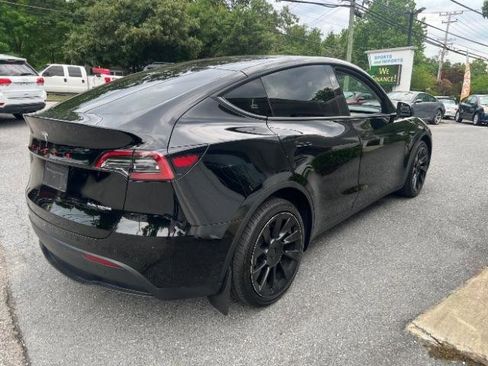 Used 2023 Tesla Model Y Long Range AWD/4WD image 7