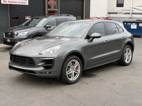 Used 2015 Porsche Macan Turbo AWD/4WD image 3